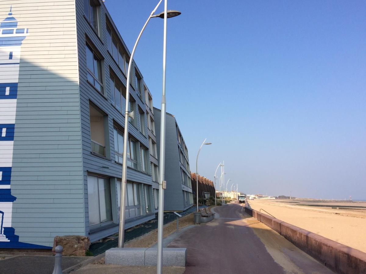 Appartement T2 Avec Vue Sur Mer Directe ! Courseulles-sur-Mer Exterior foto